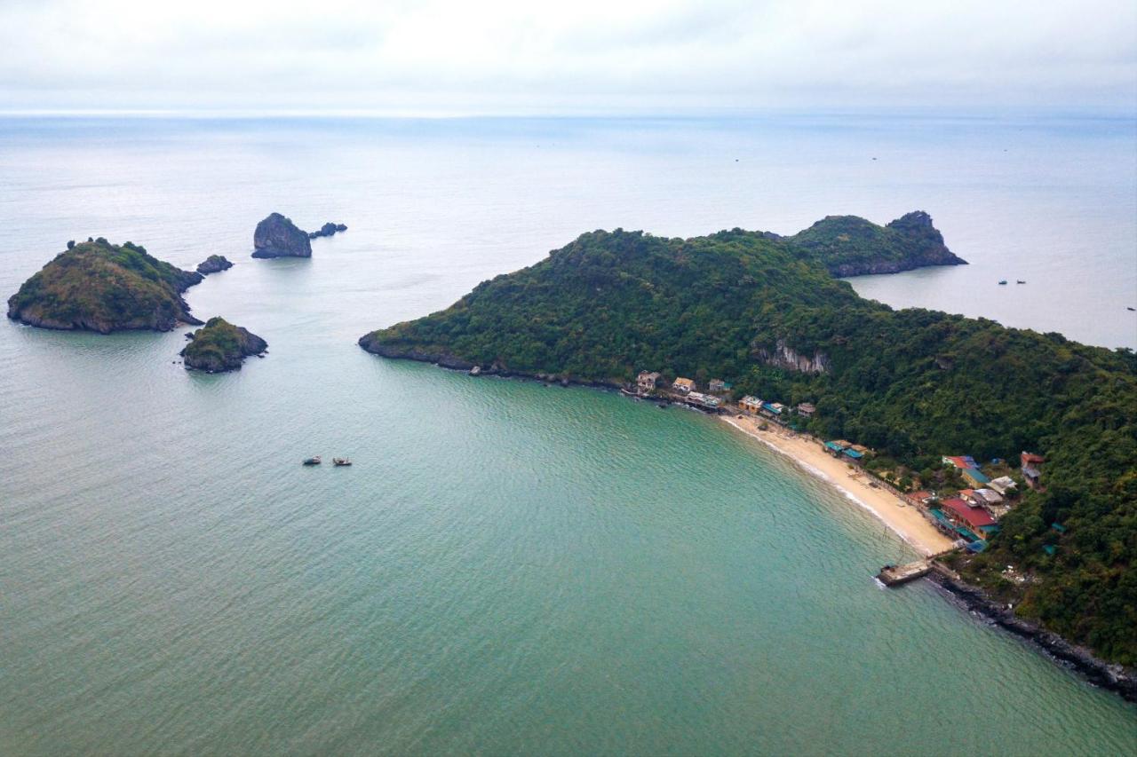 Ocean Beach Resort Cat Ba Island ภายนอก รูปภาพ