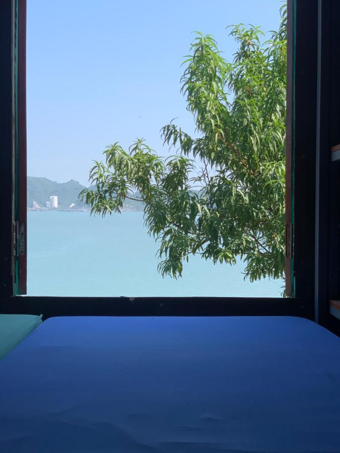 Ocean Beach Resort Cat Ba Island ภายนอก รูปภาพ