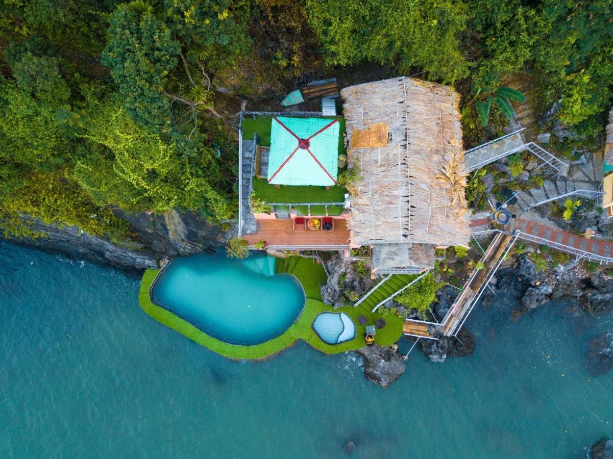 Ocean Beach Resort Cat Ba Island ภายนอก รูปภาพ